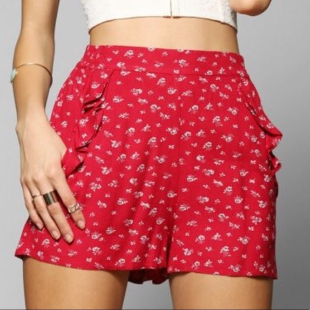 UO red floral shorts with pockets!